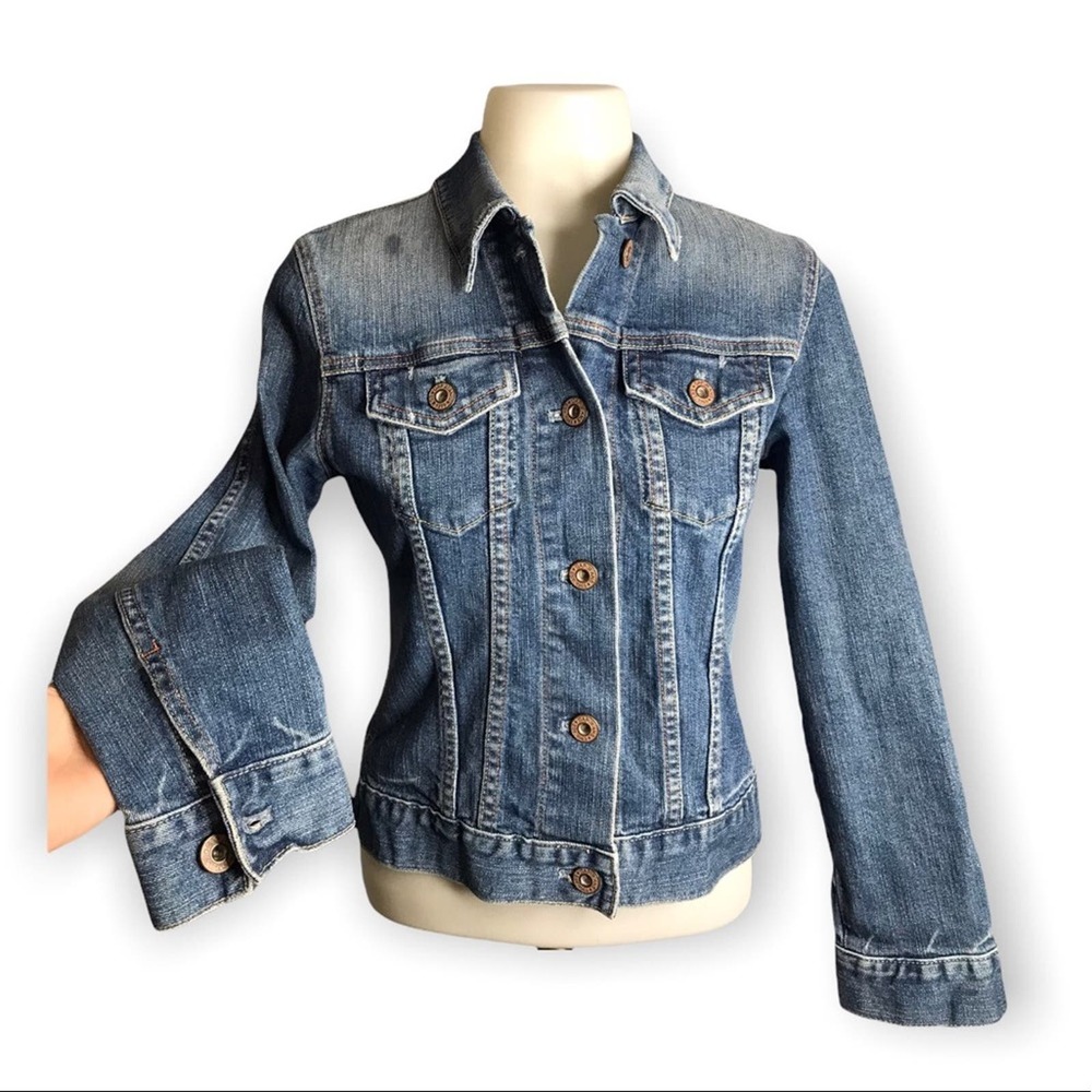 Gap | Denim Stretch Jean Jacket Button Up •